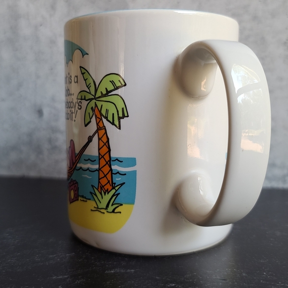 Vintage Retirement Mug - Picture 3 of 10